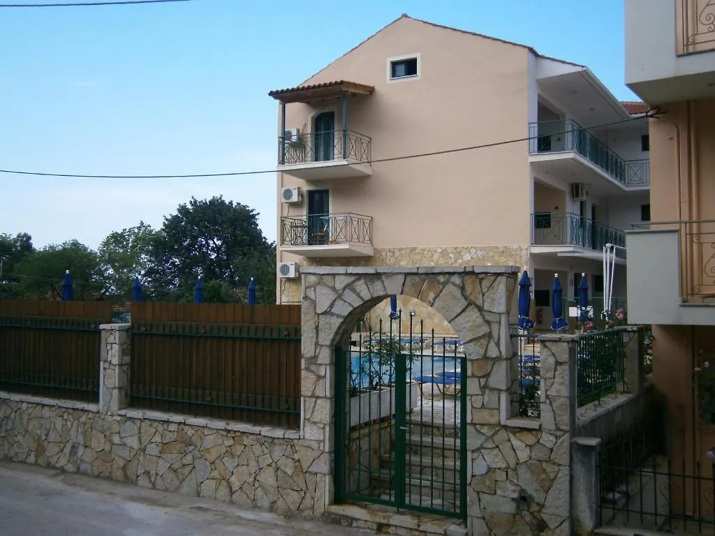 Petros Studios Poros  Aparthotel