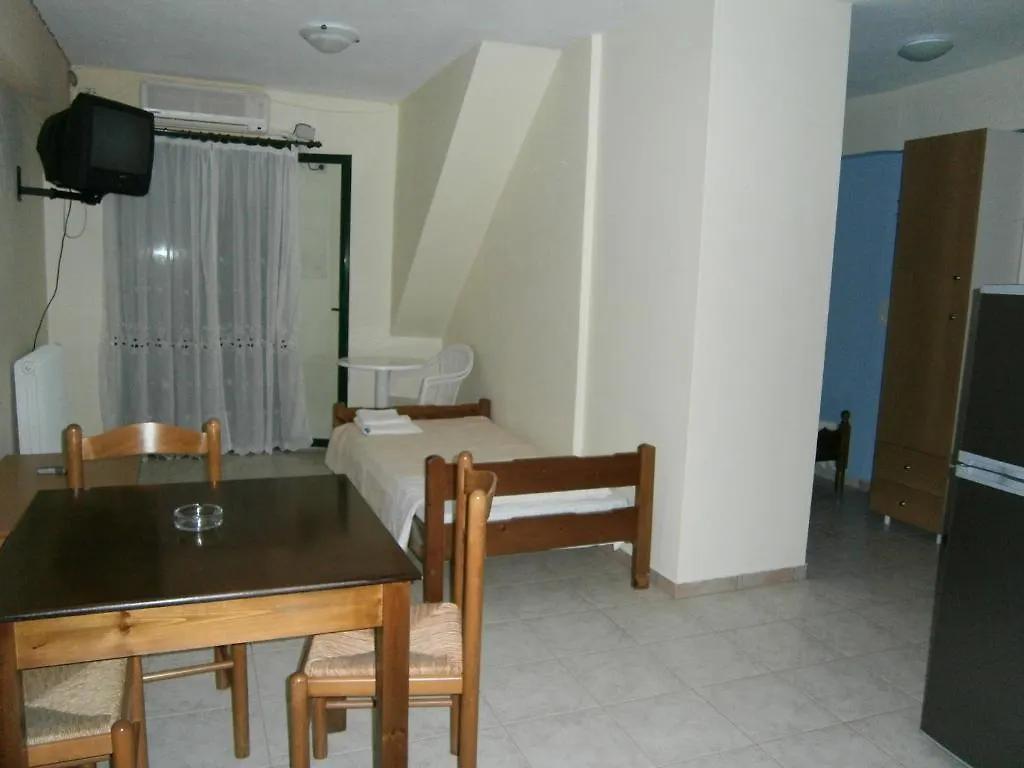 Petros Studios Poros  Aparthotel